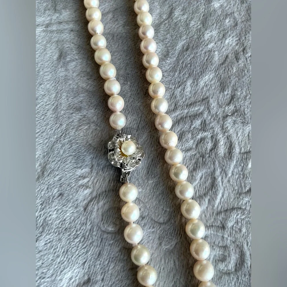 Authentic vintage pearl necklace🌟🌟🌟